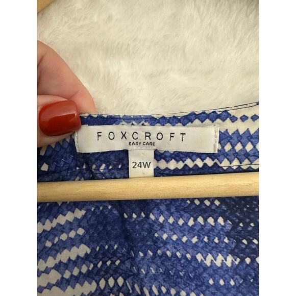 Foxcroft Easy Care Blue Print Button Top 24W Tencel Soft - Picture 4 of 8